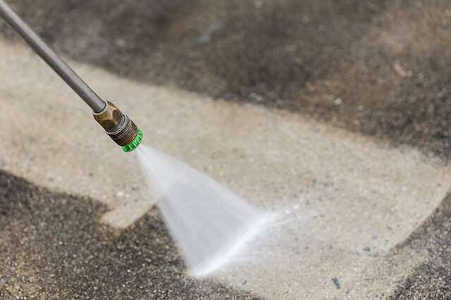 parking lot pressure washing in warwick